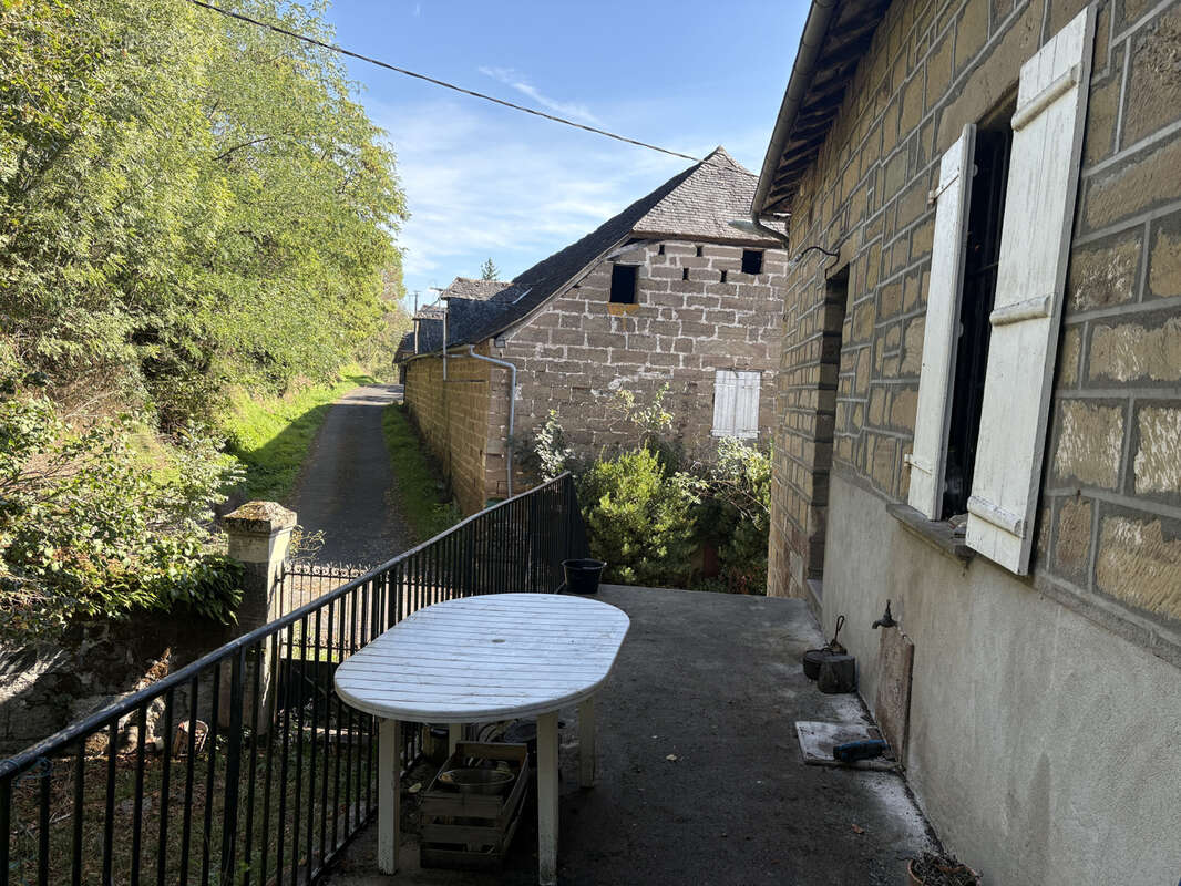 Maison à SAINT-AULAIRE