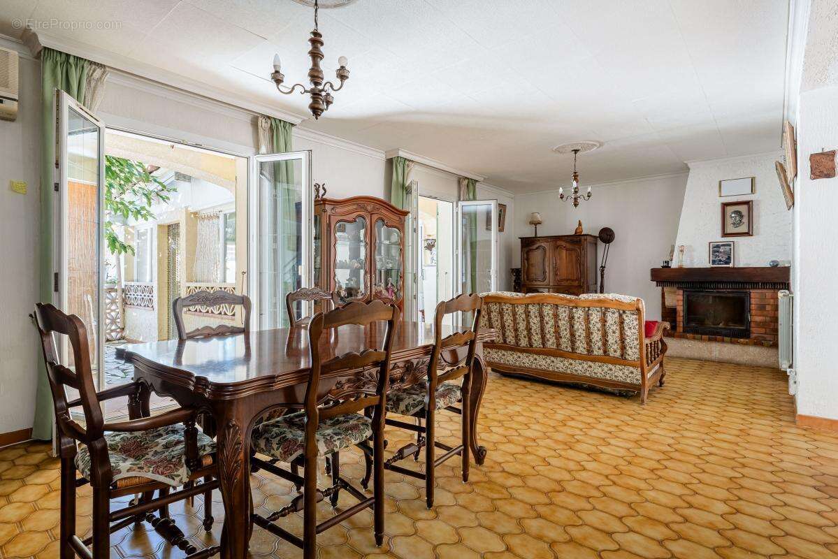 Maison à LA VALETTE-DU-VAR