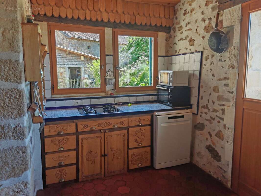 Grands volumes pour cette maison périgourdine sur 1 hectare de terrain - photo 6