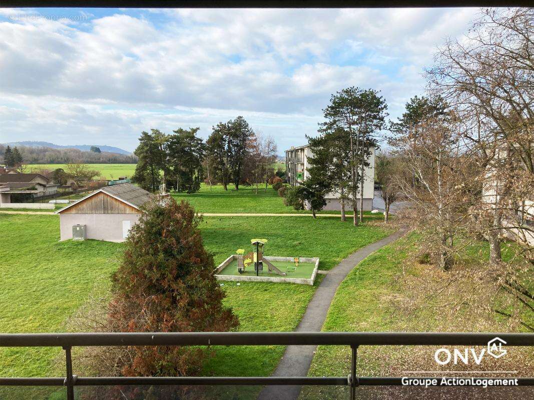 Appartement à SAINT-ETIENNE-DE-SAINT-GEOIRS