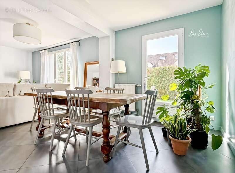 Maison à BUSSY-SAINT-GEORGES