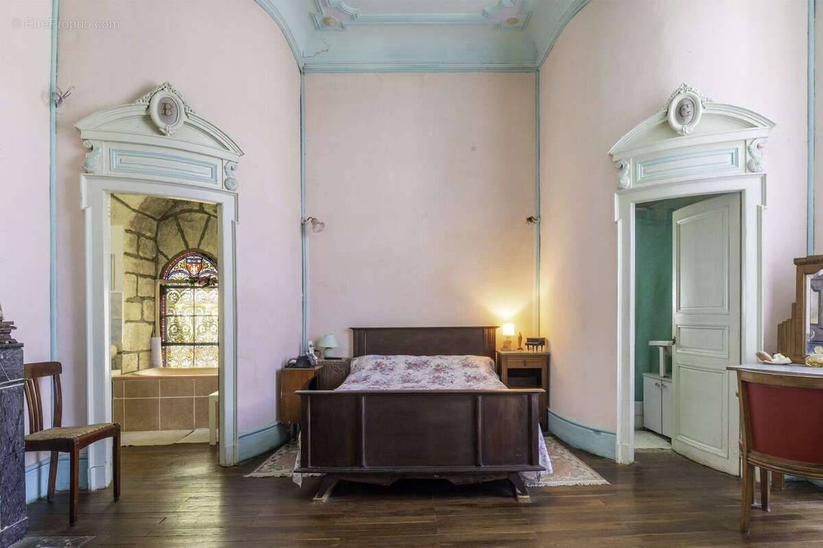 EXCLUSIVITÉ - Un air d'hôtel particulier au coeur du Quercy - photo 16