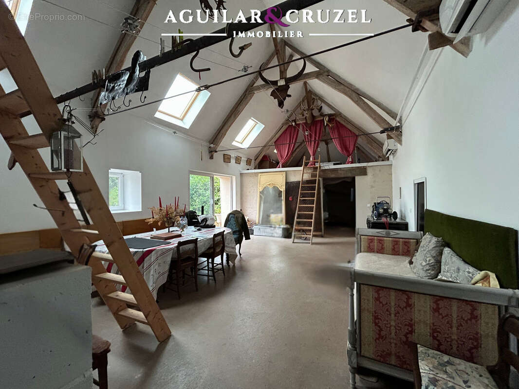 Maison à SAINTE-THORETTE