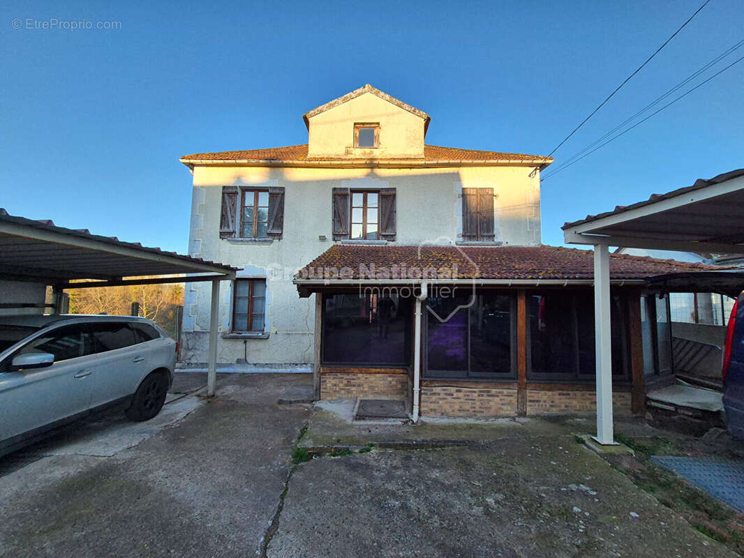 Maison à NOAILLES
