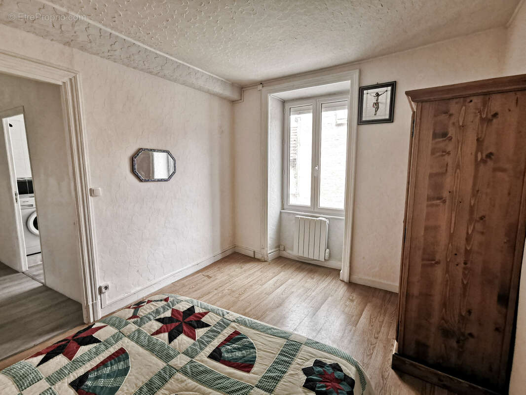 Maison de village en pierres sur MONTALIEU-VERCIEU - photo 9