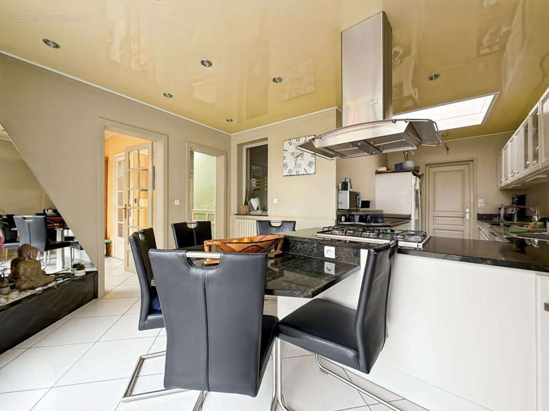 Appartement à ERQUINGHEM-LYS