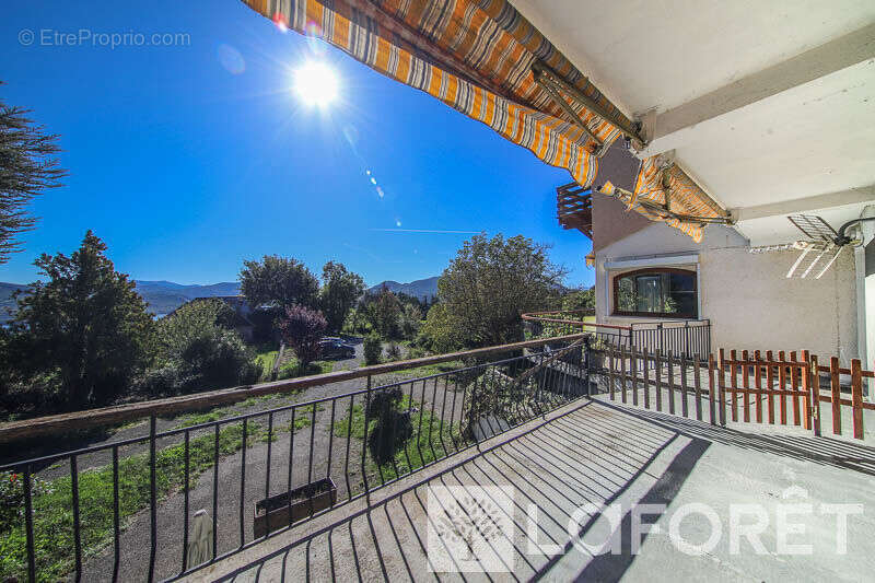 Appartement à PRUNIERES