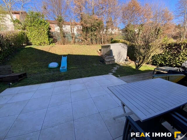 Appartement à CRANVES-SALES