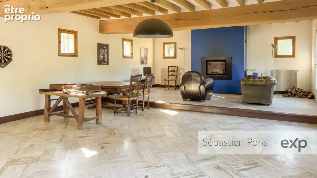Maison 325 m² à La Boissiere-Ecole  - photo 2