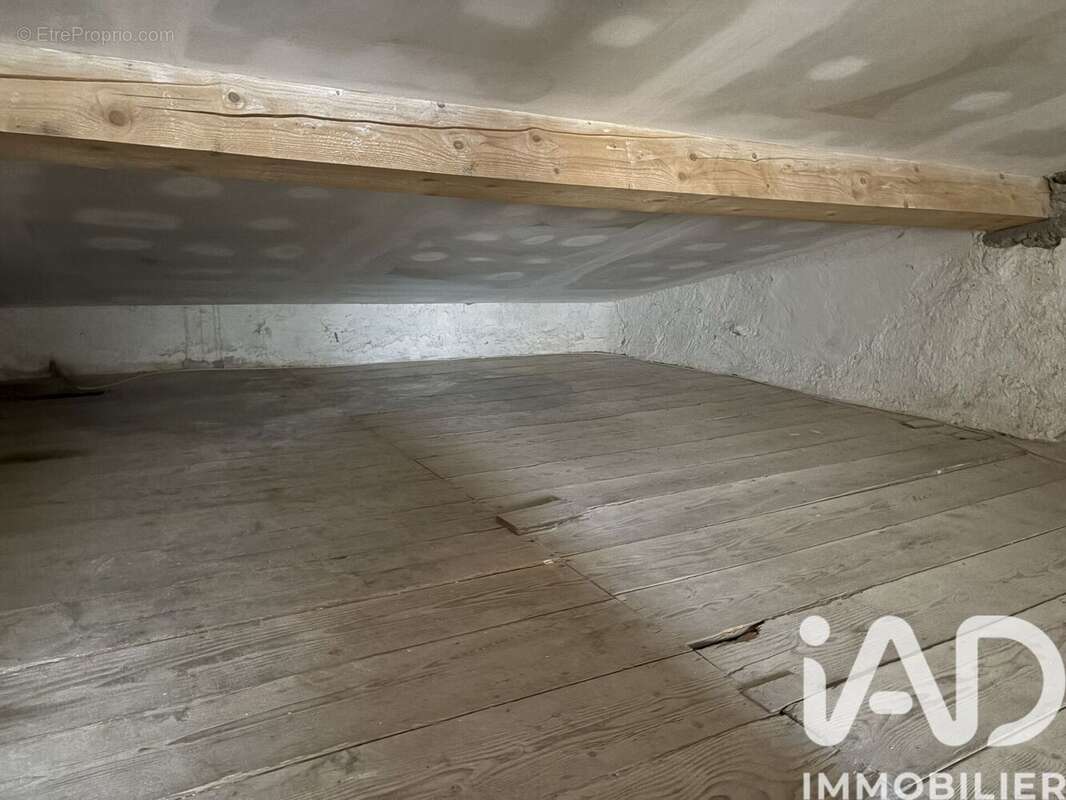 Maison 70 m² à La Digne-D'aval  - photo 4