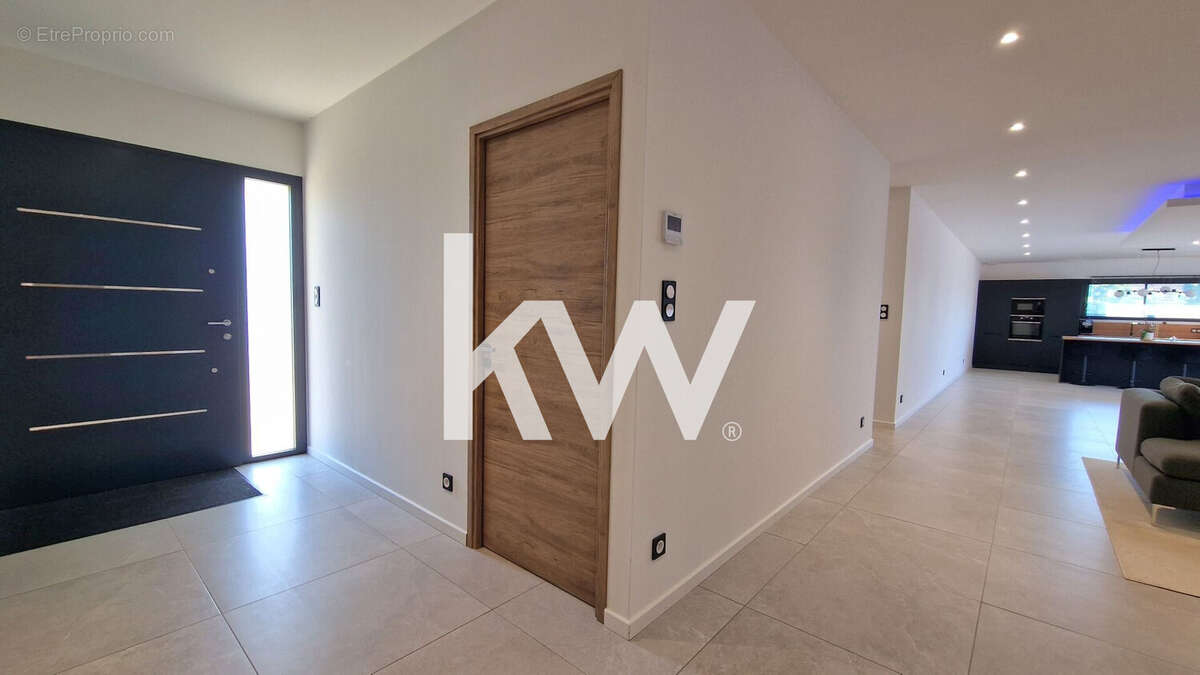 Maison 178 m² à Dampierre  - photo 7