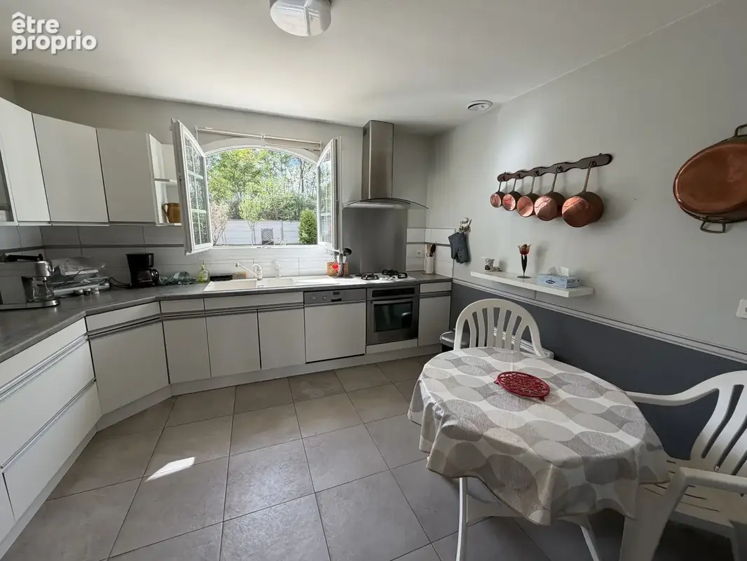 Maison individuelle climatisée de plain-pied - 116 m2 - 4 chambres - Terrain de 1 153 m2 - Orléans Sud - photo 8