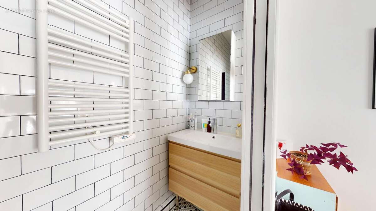 Appartement à PARIS-11E