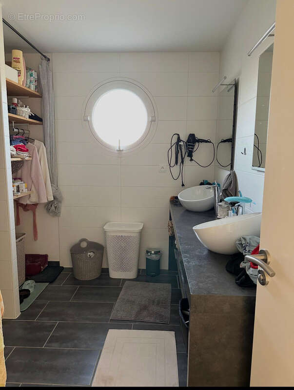 Maison à SAINT-YRIEIX-LA-PERCHE