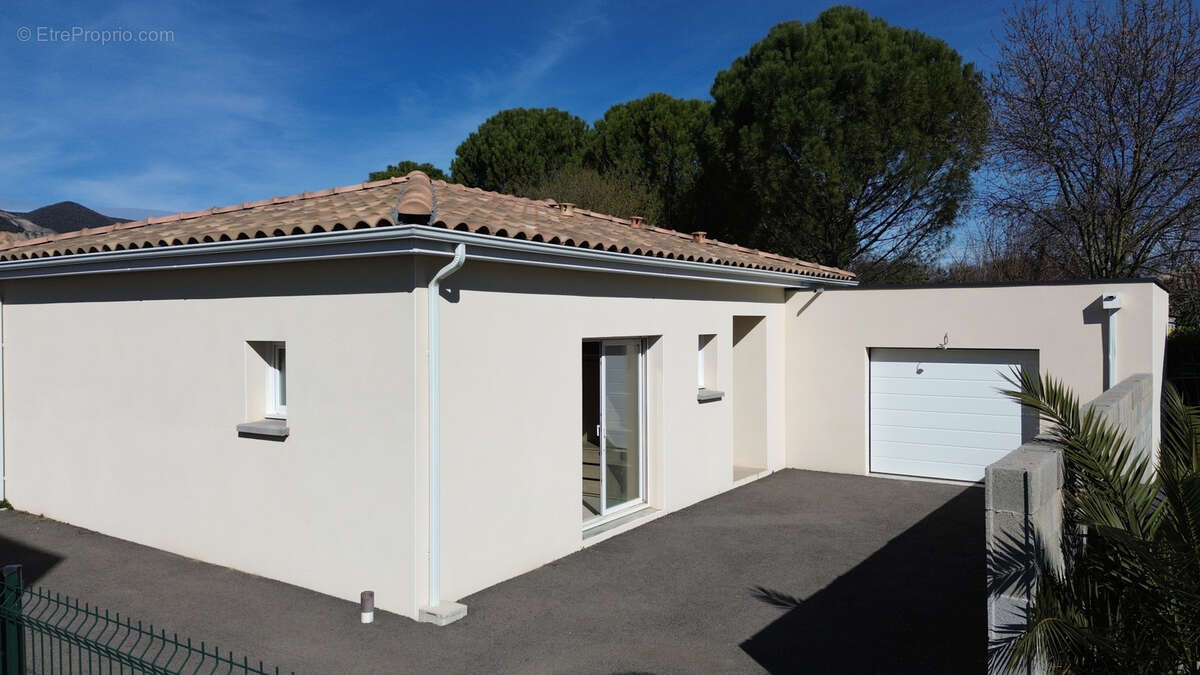 Maison à LA COUCOURDE