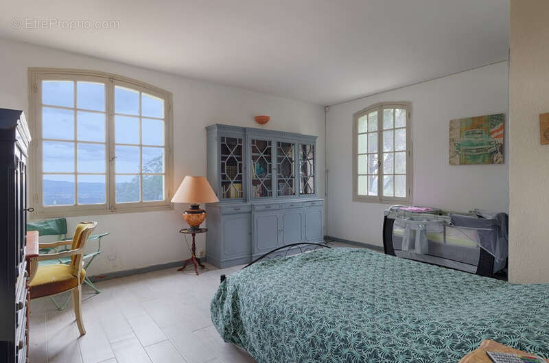 Maison à LA GARDE-FREINET