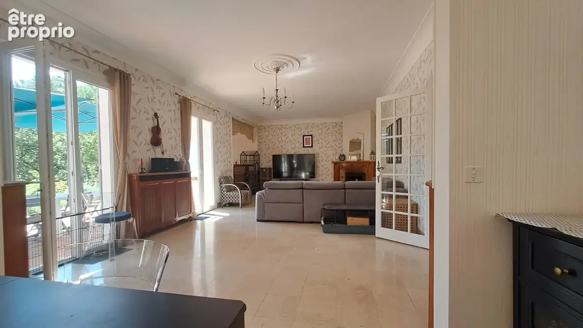 Maison 8 pièces 194 m² à vendre à Echire (79410) - photo 7