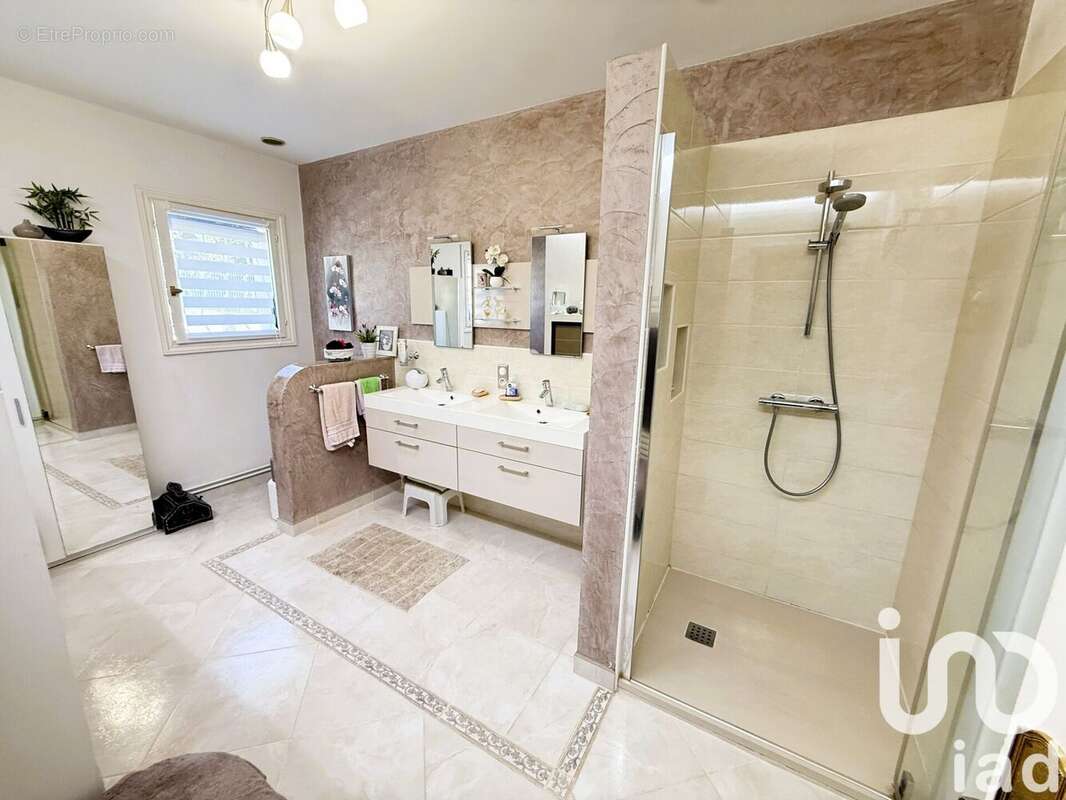 Photo 9 - Maison à SAINT-MARCEL-LES-SAUZET