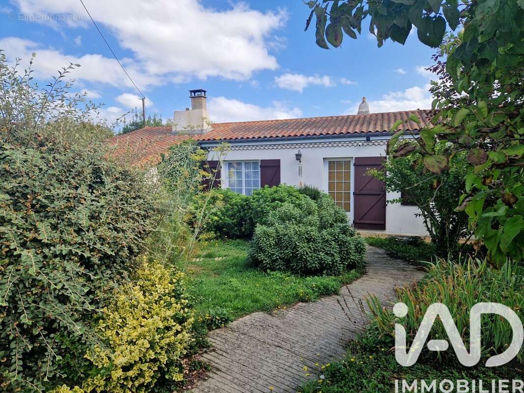 Photo 2 - Maison à JAUNAY-CLAN