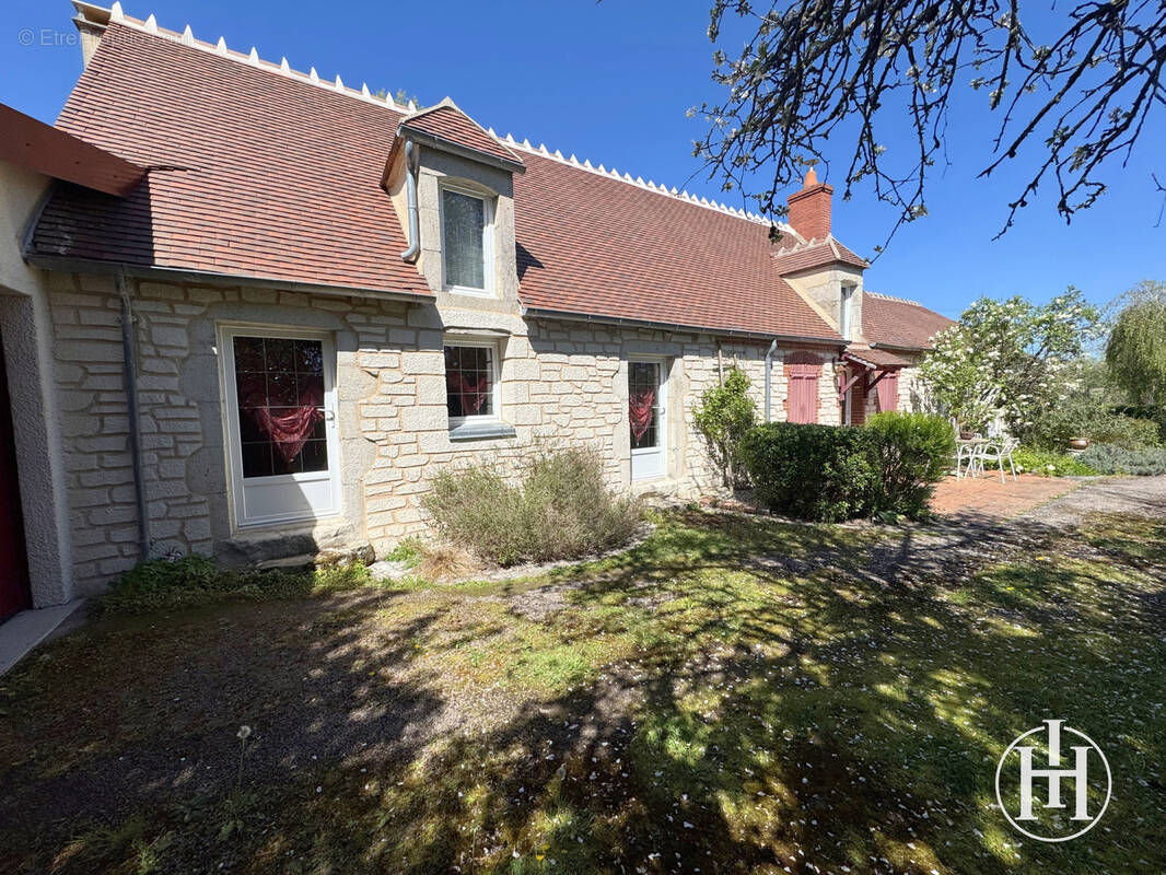 Maison à VALIGNY