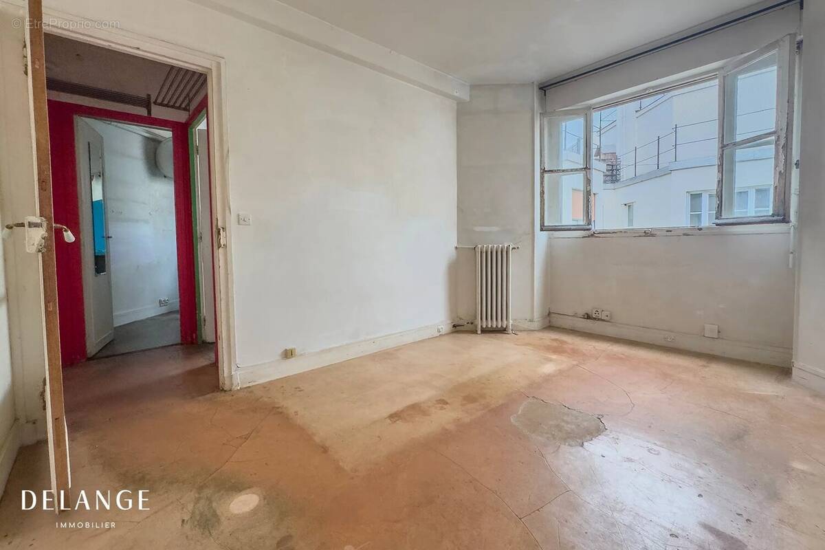 Appartement à PARIS-19E