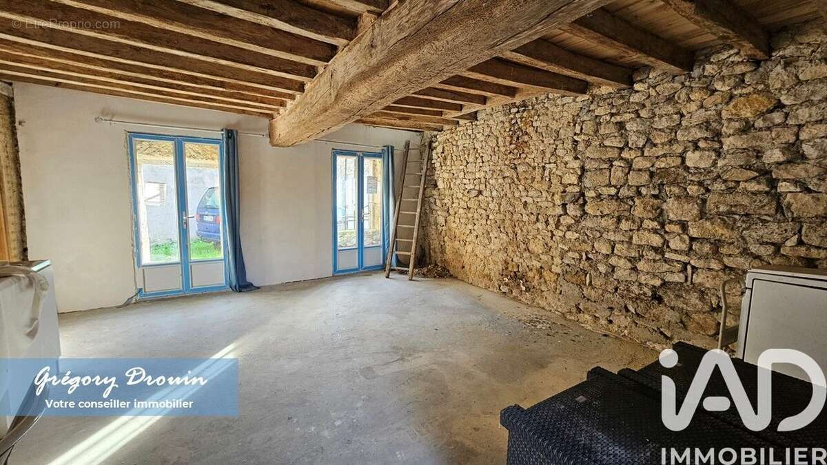 Maison 120 m² à Saint-Loup-Des-Vignes  - photo 4