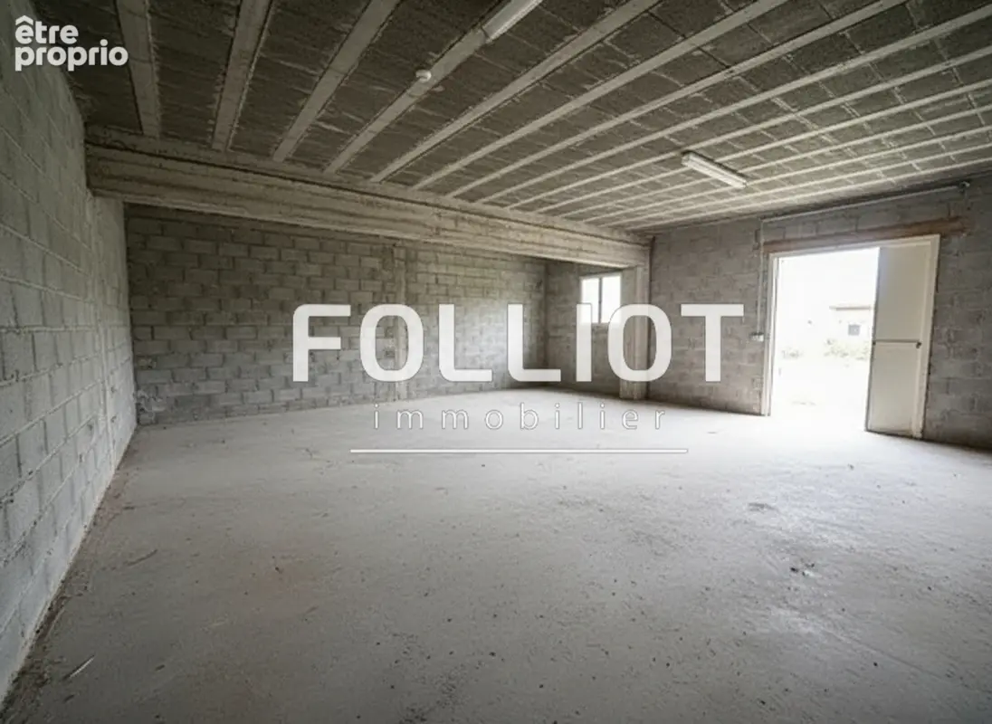 A VENDRE Local commercial de 1890 m² - photo 13