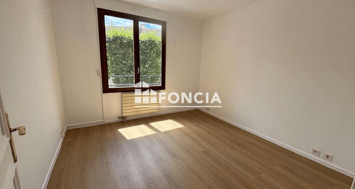 Appartement à SAINT-GRATIEN