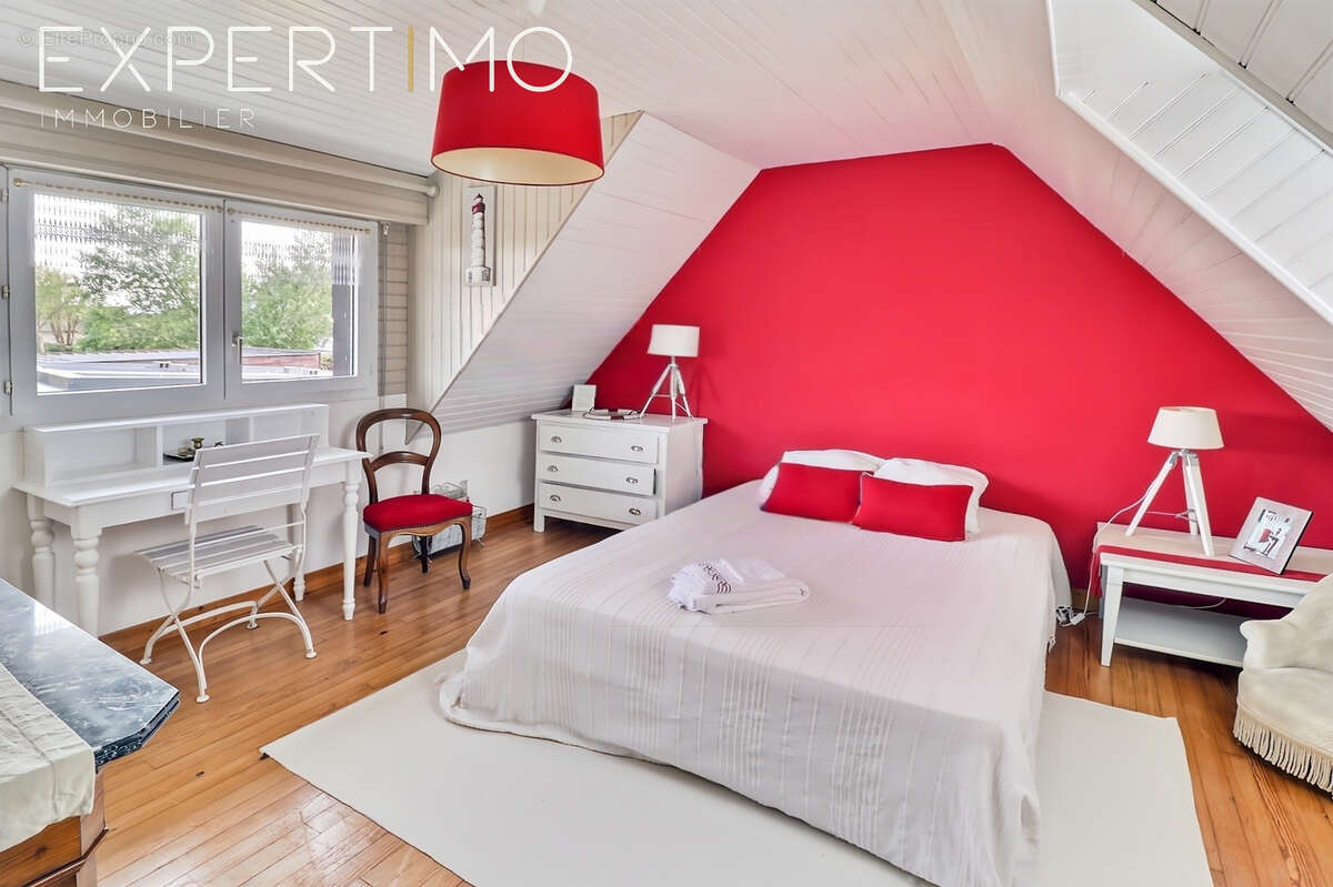 Propriété de caractère  vue mer de l'etage - quartier calme - photo 19
