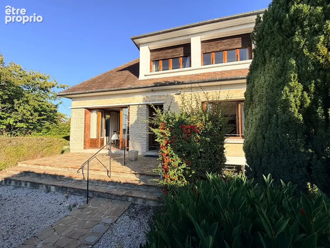 A VENDRE - Maison Familiale Indépendante - CAEN RIVE GAUCHE - photo 2