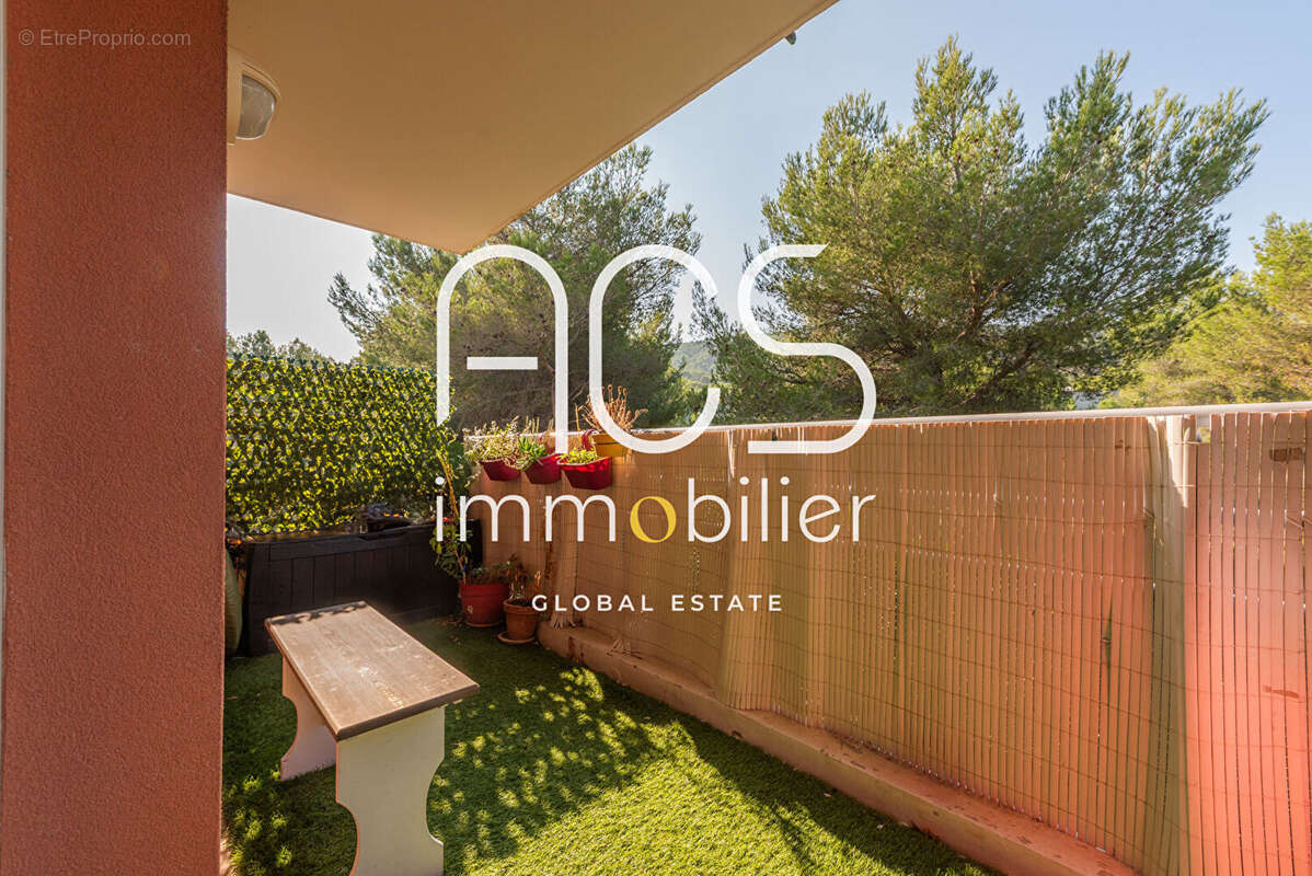 Appartement à CHATEAUNEUF-LES-MARTIGUES