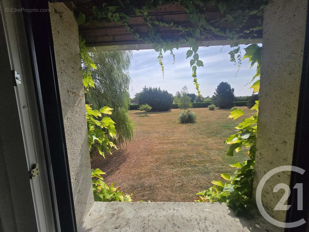 Maison 180 m² à Les Baux-De-Breteuil  - photo 14