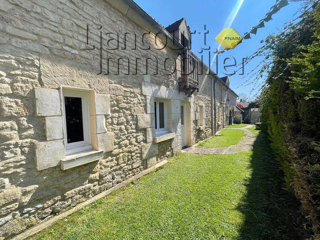 Maison à ANGY