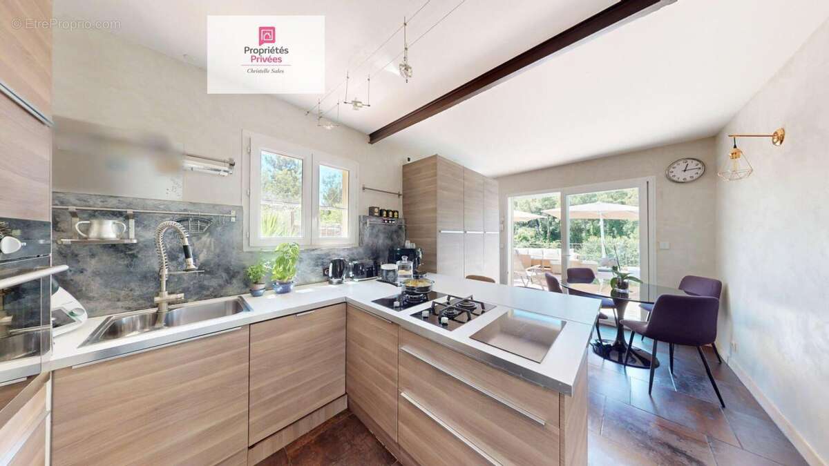 Maison à MONTAUROUX