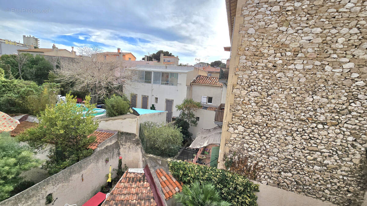 Appartement à MARSEILLE-7E
