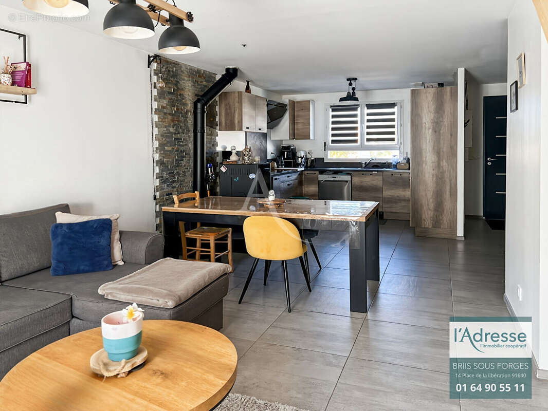 Maison à VAUGRIGNEUSE