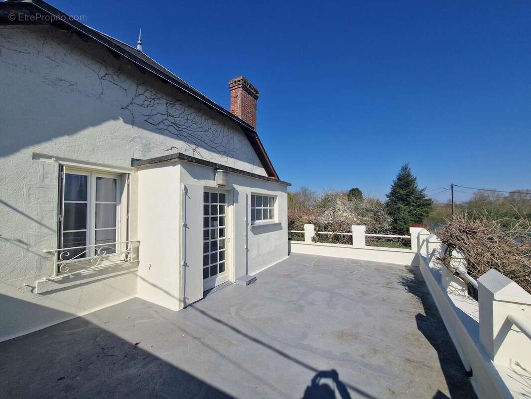 Photo 2 - Maison à COURBOUZON