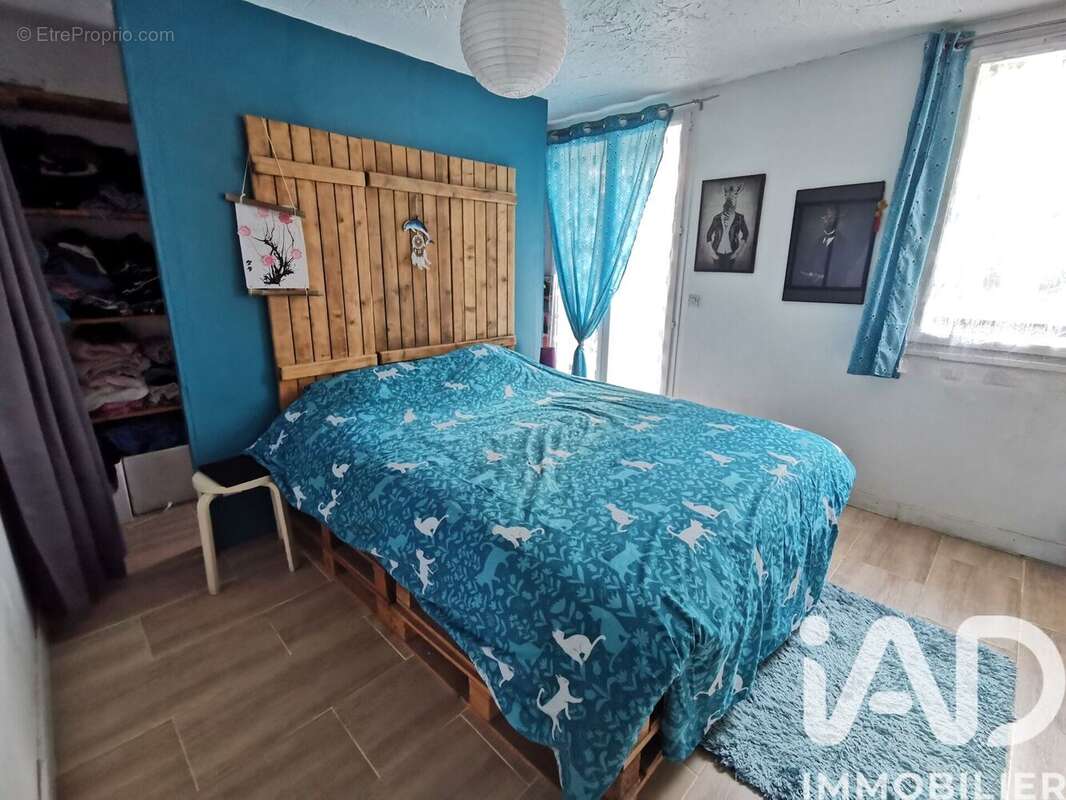 Maison 118 m² à Serez  - photo 7