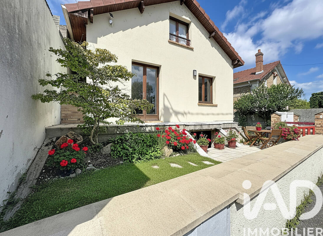 Photo 1 - Maison à CORBEIL-ESSONNES
