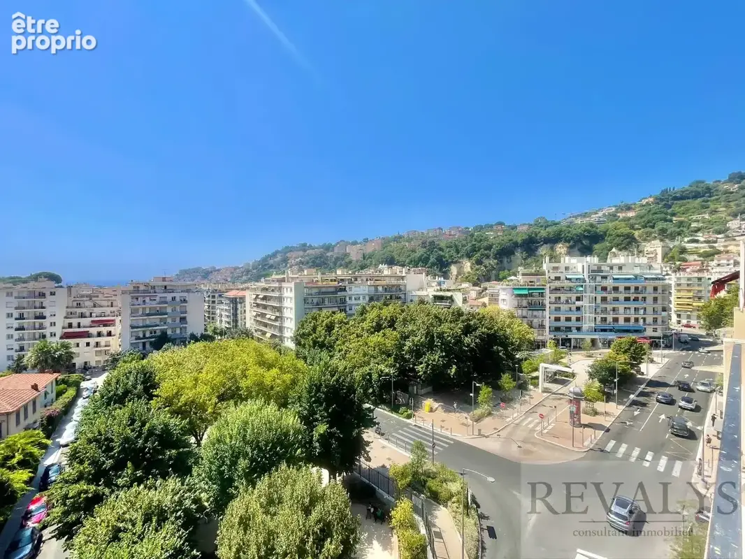 Alpes maritimes (06) - nice nord /st sylvestre - a vendre appartement 4 pieces en avant dernier etage plein sud terrasse 28m2 - photo 3