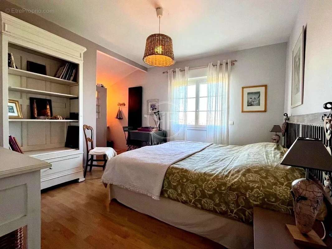 Maison à MONTAGNE