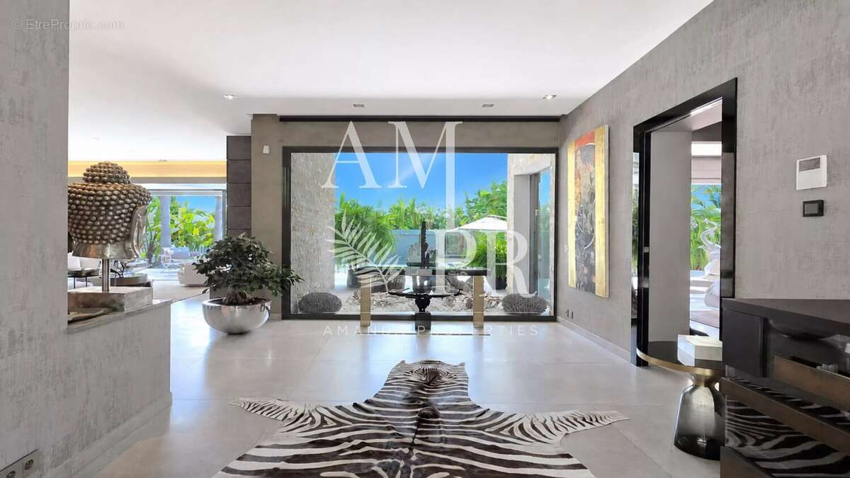 Maison à MOUGINS