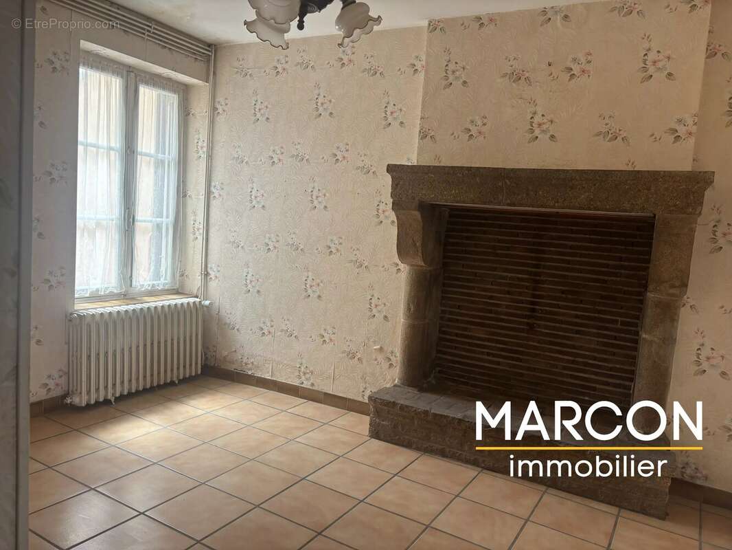 Maison à LA SOUTERRAINE