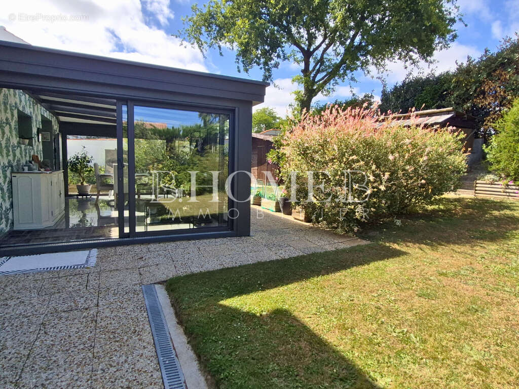 Maison Les Moutiers En Retz 5 pièce(s) 104 m2 - photo 2