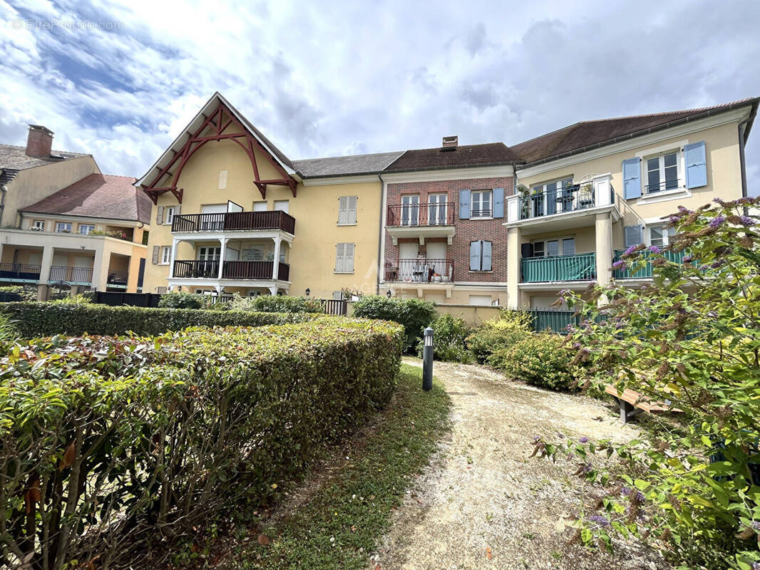 Appartement à VAUREAL