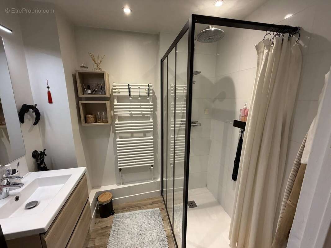 Appartement à L'ETANG-LA-VILLE