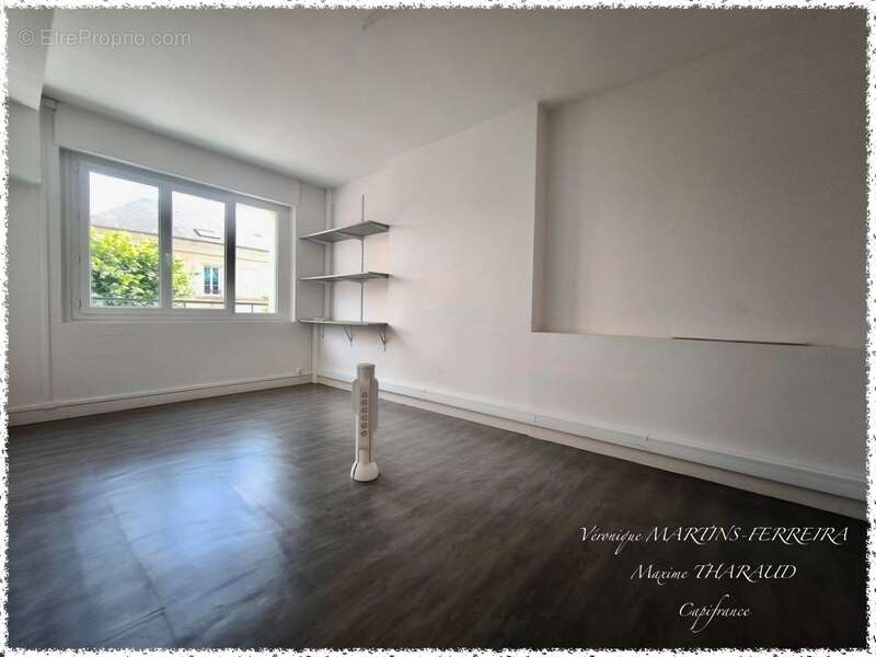 Commerce à MONTMIRAIL