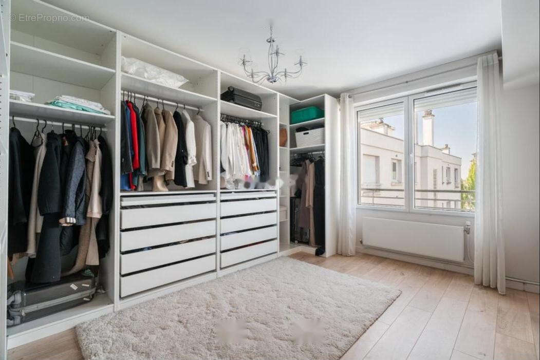 Appartement à ENGHIEN-LES-BAINS