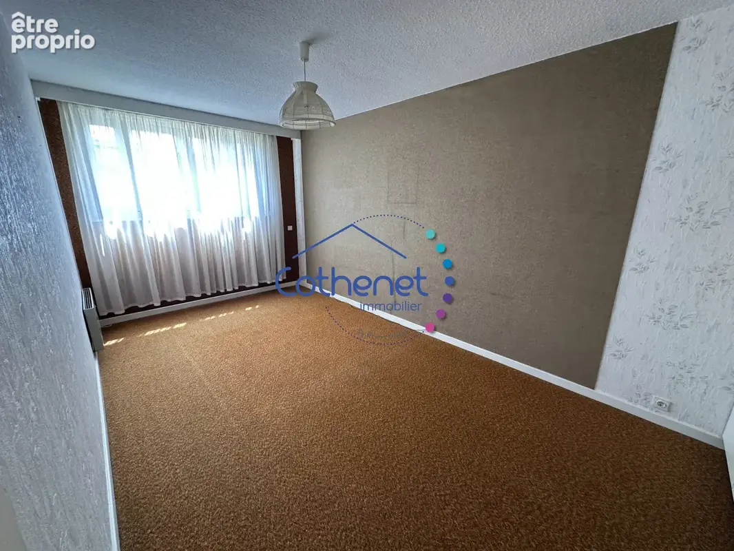 Maison 9 pièces 210 m² à vendre à Coutouvre (42460) - photo 9