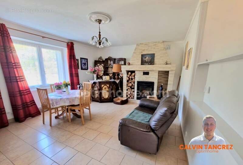 Appartement à SAINT-BRES